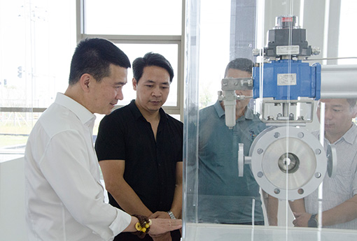 熱點新聞 | 溫州市「互看互學」標桿企業研學活動走進力諾交流學習